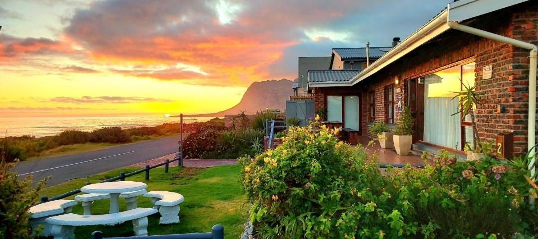 La Mer Seafront Selfcatering Accommodation Kleinmond Ngoại thất bức ảnh