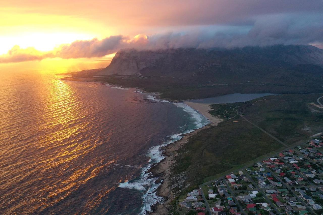 La Mer Seafront Selfcatering Accommodation Kleinmond Ngoại thất bức ảnh